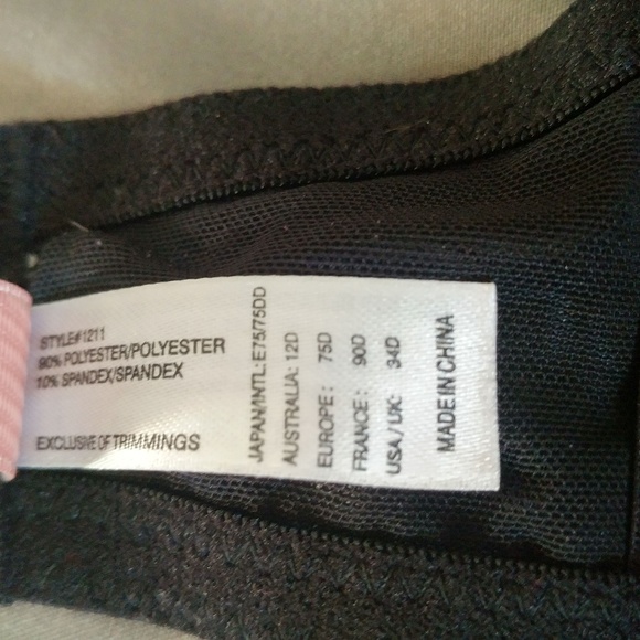 Affinitas Intimates European demi bra - Picture 5 of 6